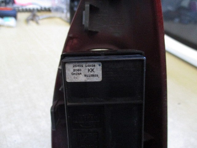 NISSAN JUKE 2011 OS DRIVER SIDE FRONT DOOR WINDOW SWITCH 254011KK0A