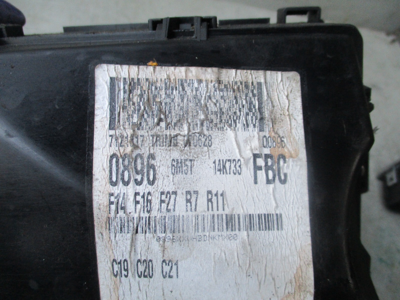 FORD FOCUS MK2 2007 1.6 DIESEL UNDER BONNET FUSE BOX 3M5T14A067BC