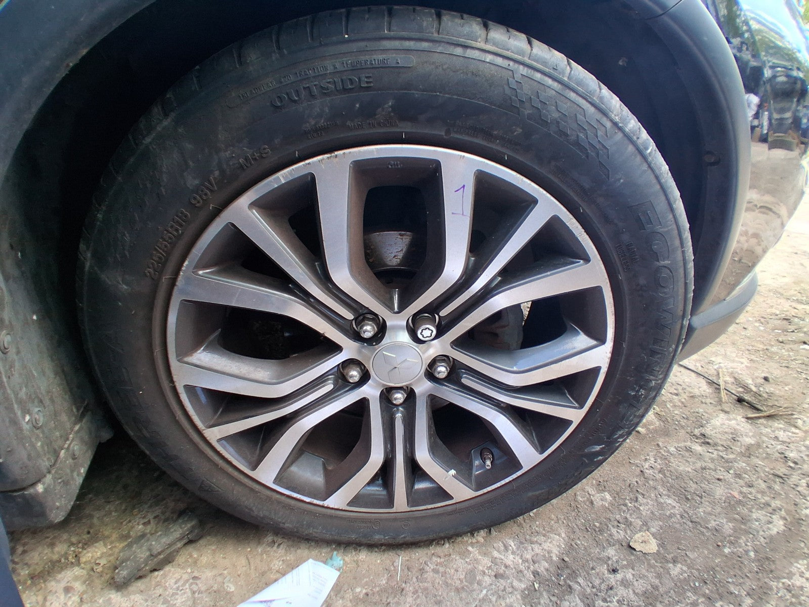 2018 MITSUBISHI OUTLANDER MK3 18 INCH ALLOY WHEEL WITH TYRE 225/55R18 REF 1
