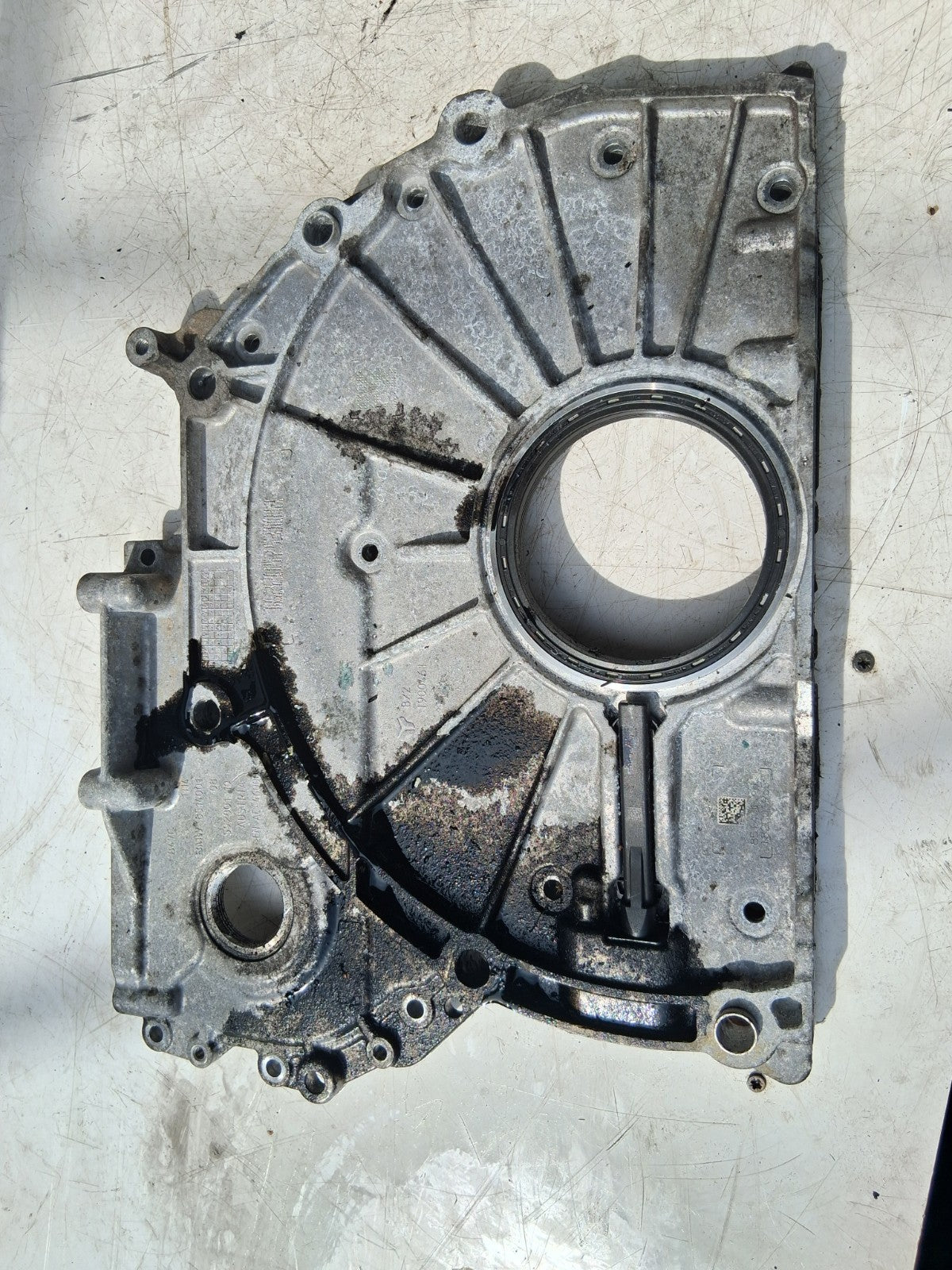 2018 BMW X1 F48 2.0 DIESEL TIMING CHAIN COVER 8514001
