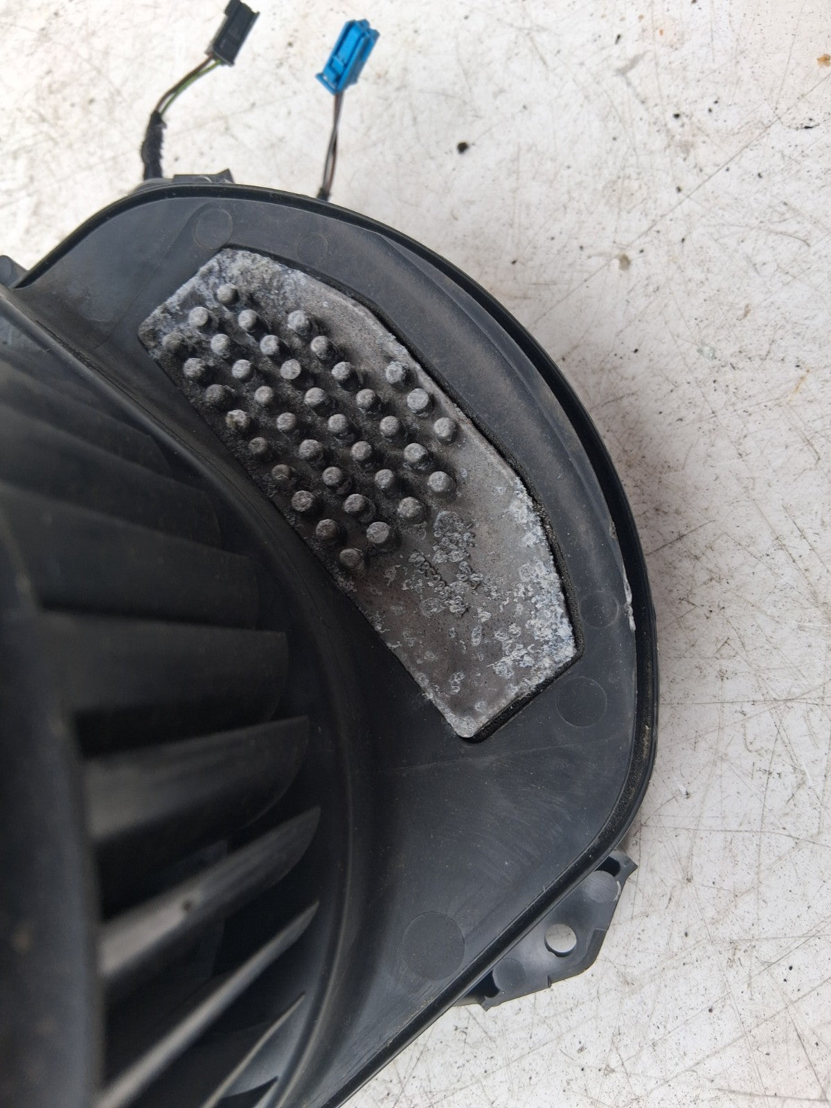 2016 MERCEDES BENZ CLA HEATER BLOWER MOTOR FAN A2469064300