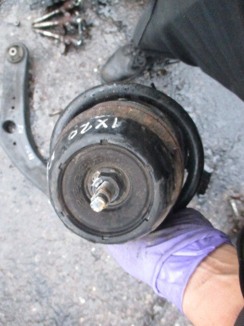 HYUNDAI IX20 2018 1.6 DIESEL MANUAL NS PASSENGER SIDE SIDE SHOCK CALIPER LEG HUB