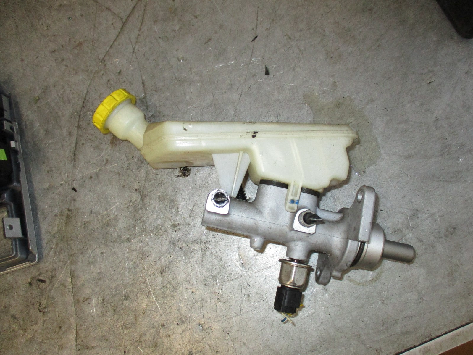 PEUGEOT 207 2006 BRAKE SERVO MASTER CYLINDER 32067093