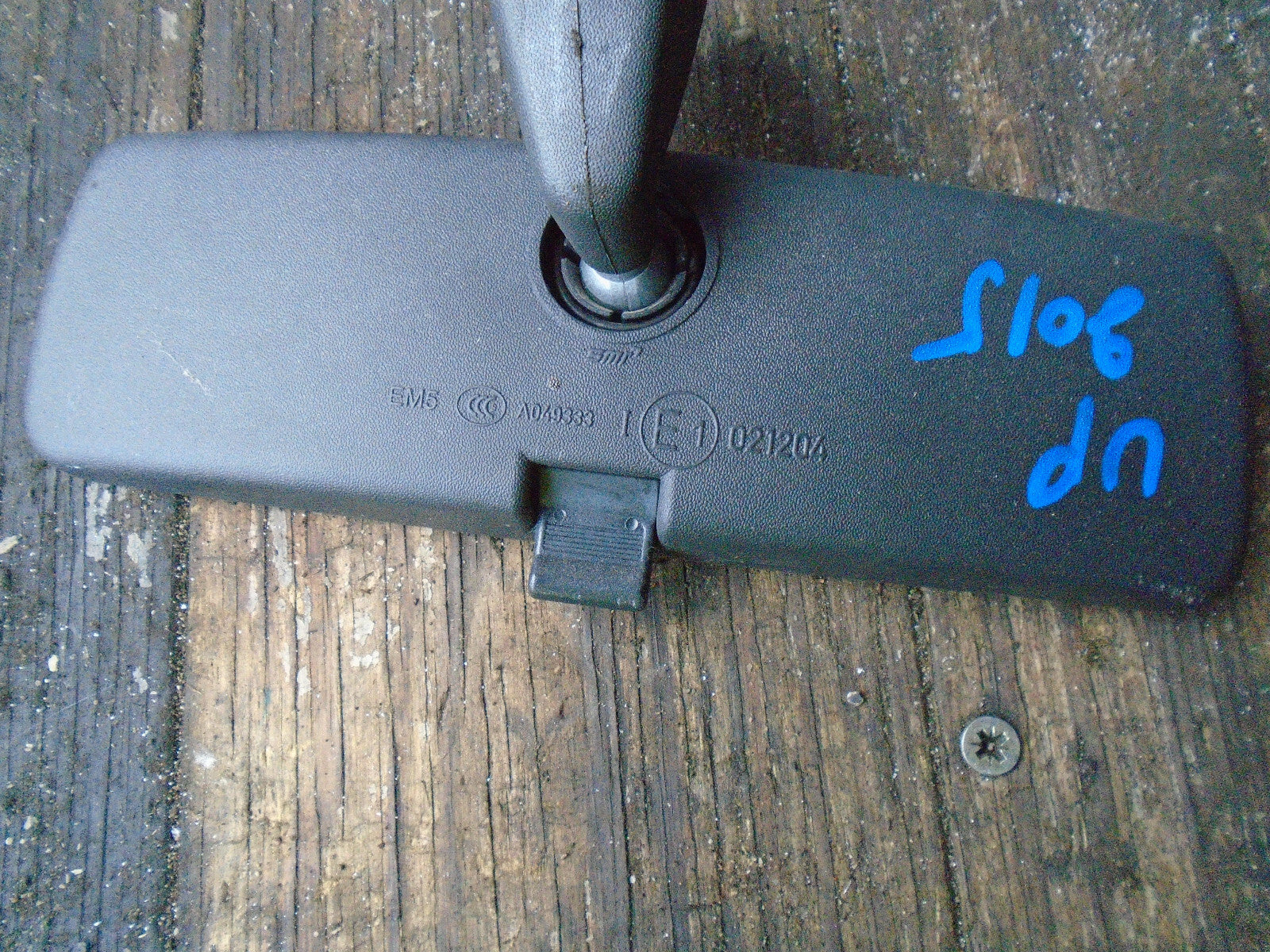 VW VOLKSWAGEN UP 2015 REAR VIEW INTERIOR MIRROR