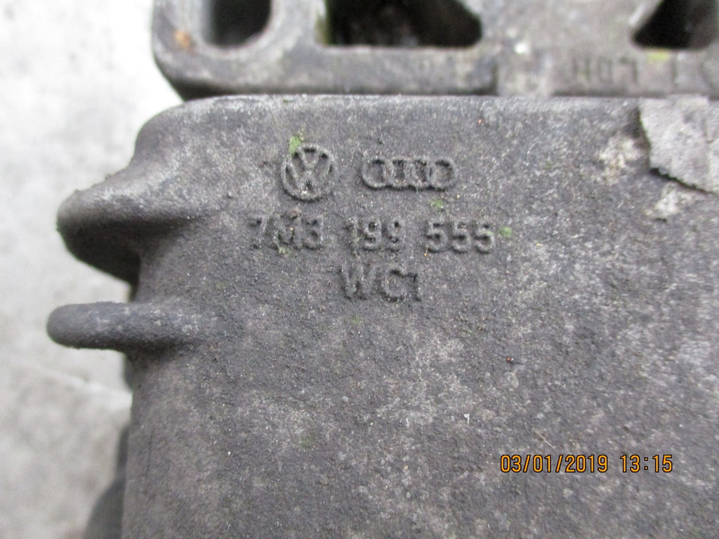 VOLKSWAGEN AUDI ENGINE MOUNT 7M3 199 555