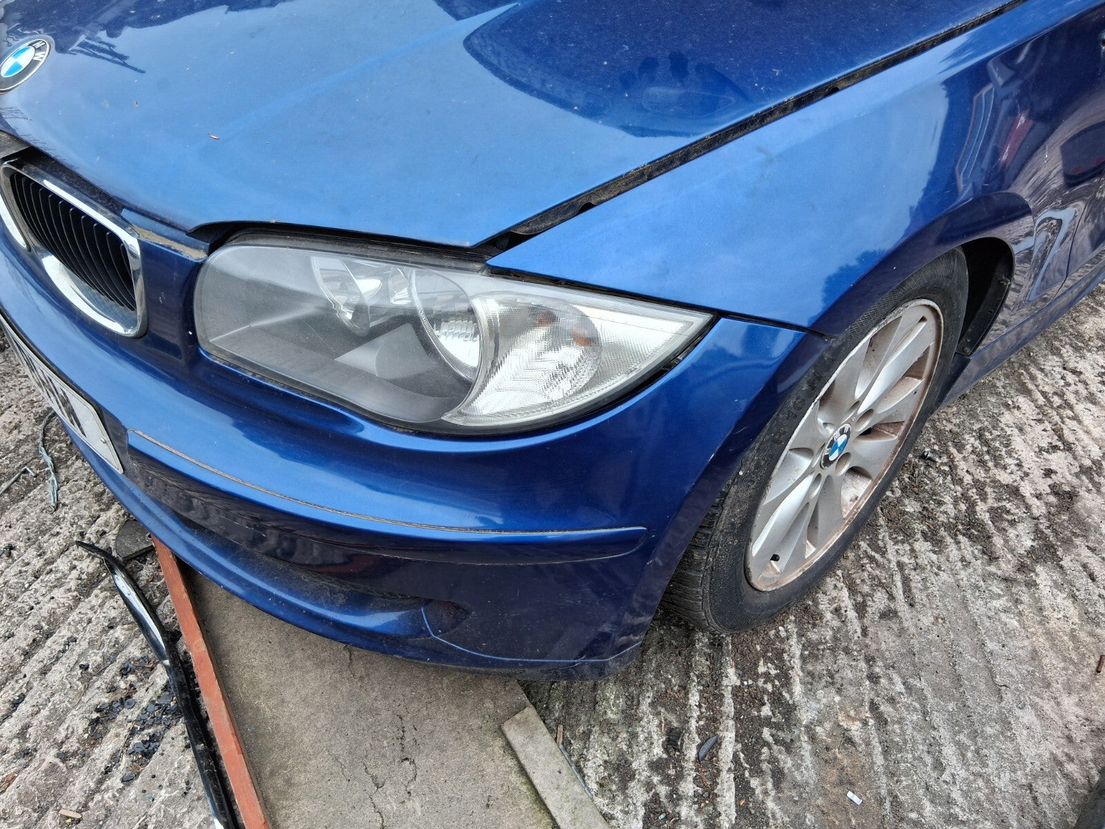 2011 BMW 1 SERIES COMPLETE FRONT BUMPER TRIM PANEL DEEP SEA BLUE A76