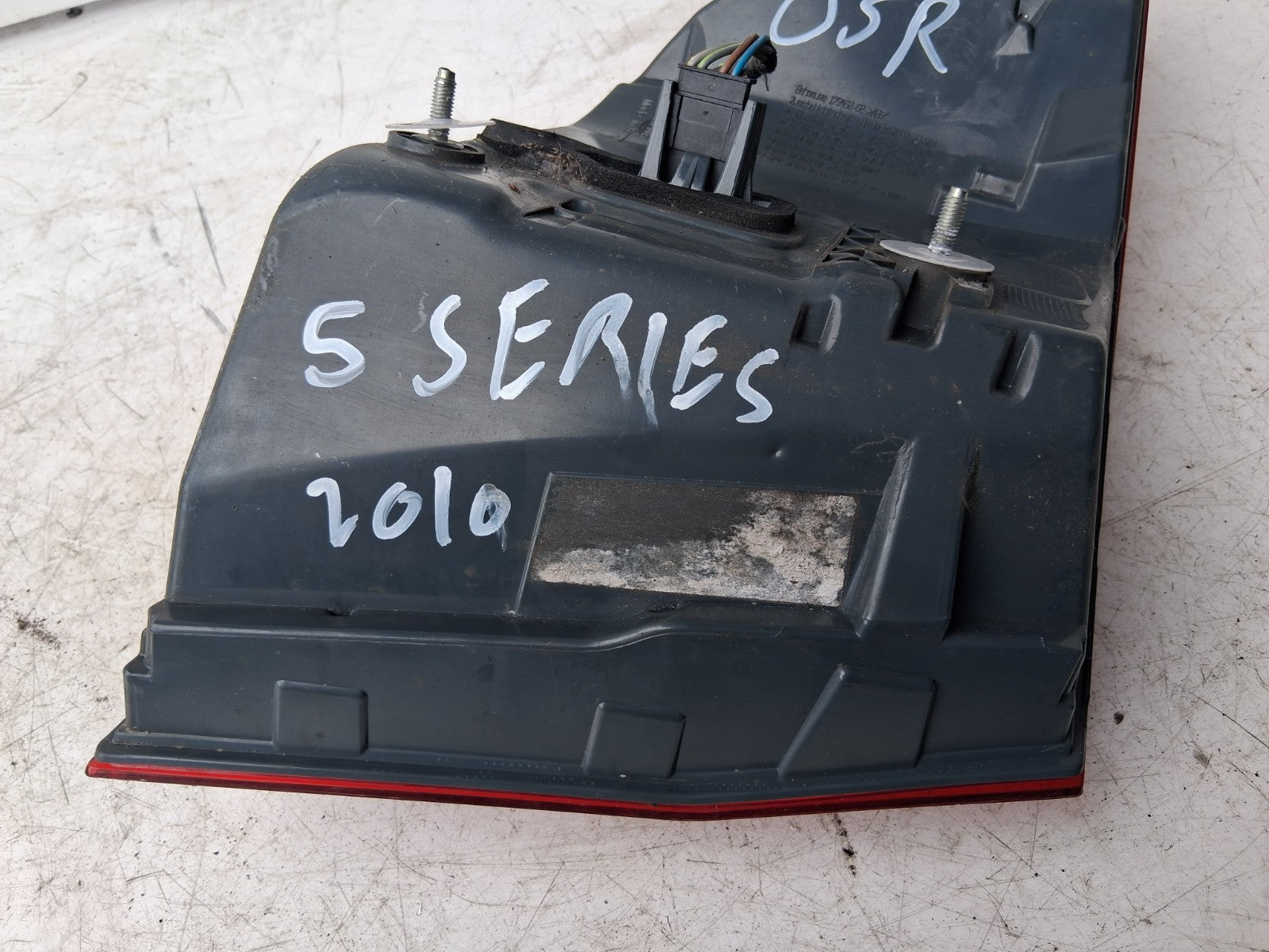 2010 BMW 5 SERIES F10 OSR DRIVER SIDE REAR OUTER TAIL LIGHT LAMP