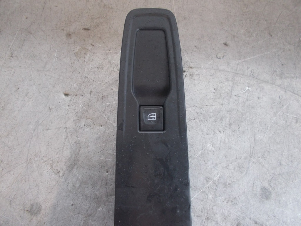 RENAULT CLIO X98 (MK4) 2012-2018 NSF PASSENGER SIDE FRONT WINDOW SWITCH