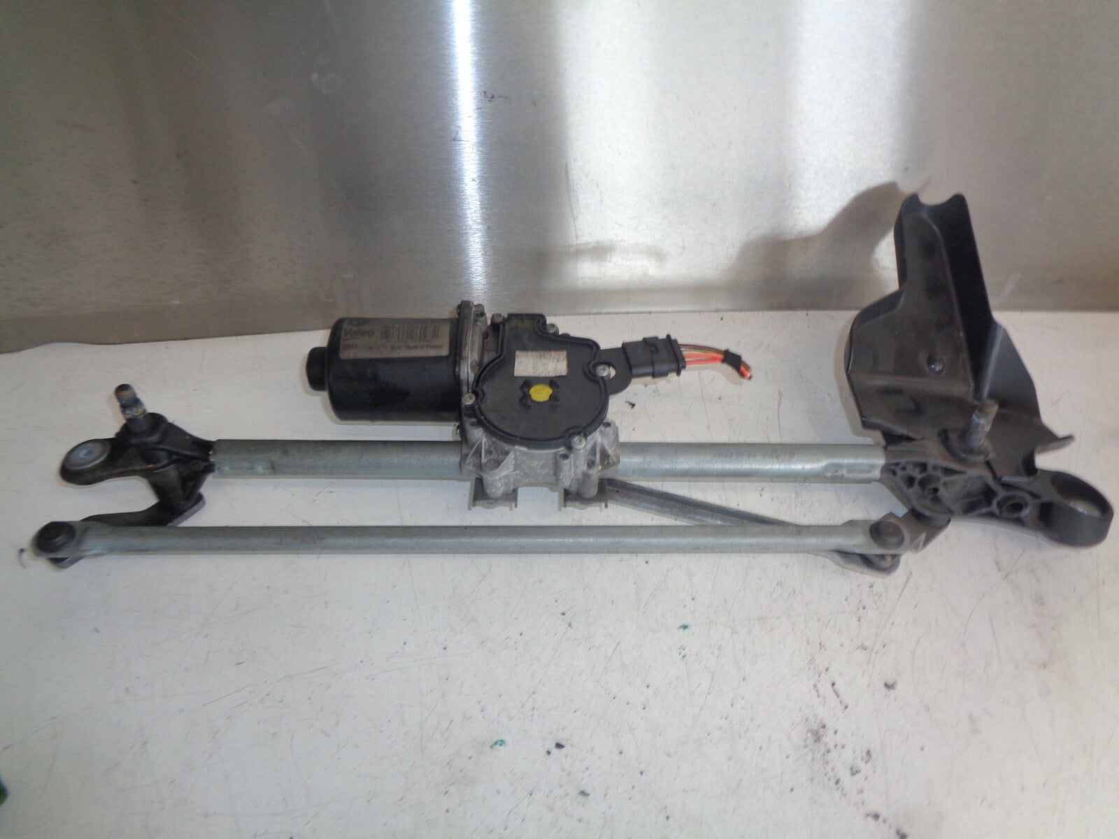 BMW 3 SERIES F30 2015 FRONT WINDSCREEN WIPER MOTOR & LINKAGES 7267504