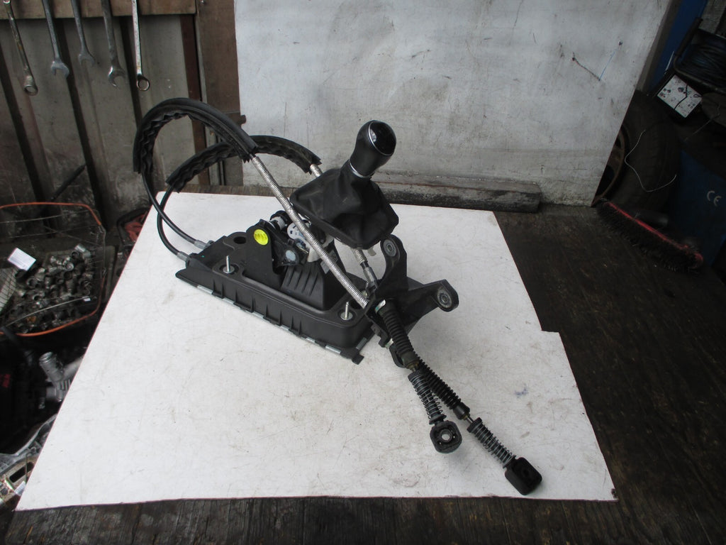 VOLKSWAGEN POLO MK6 2019 MANUAL GEAR STICK SELECTOR LINKAGE CABLES 2Q0711049J