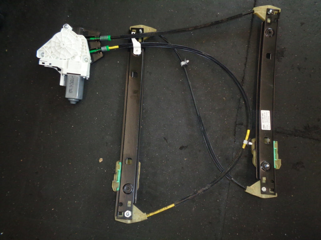 AUDI A1 SPORTBACK 8X 2015 DRIVER SIDE FRONT WINDOW REGULATOR AND MOTOR 8X4837462