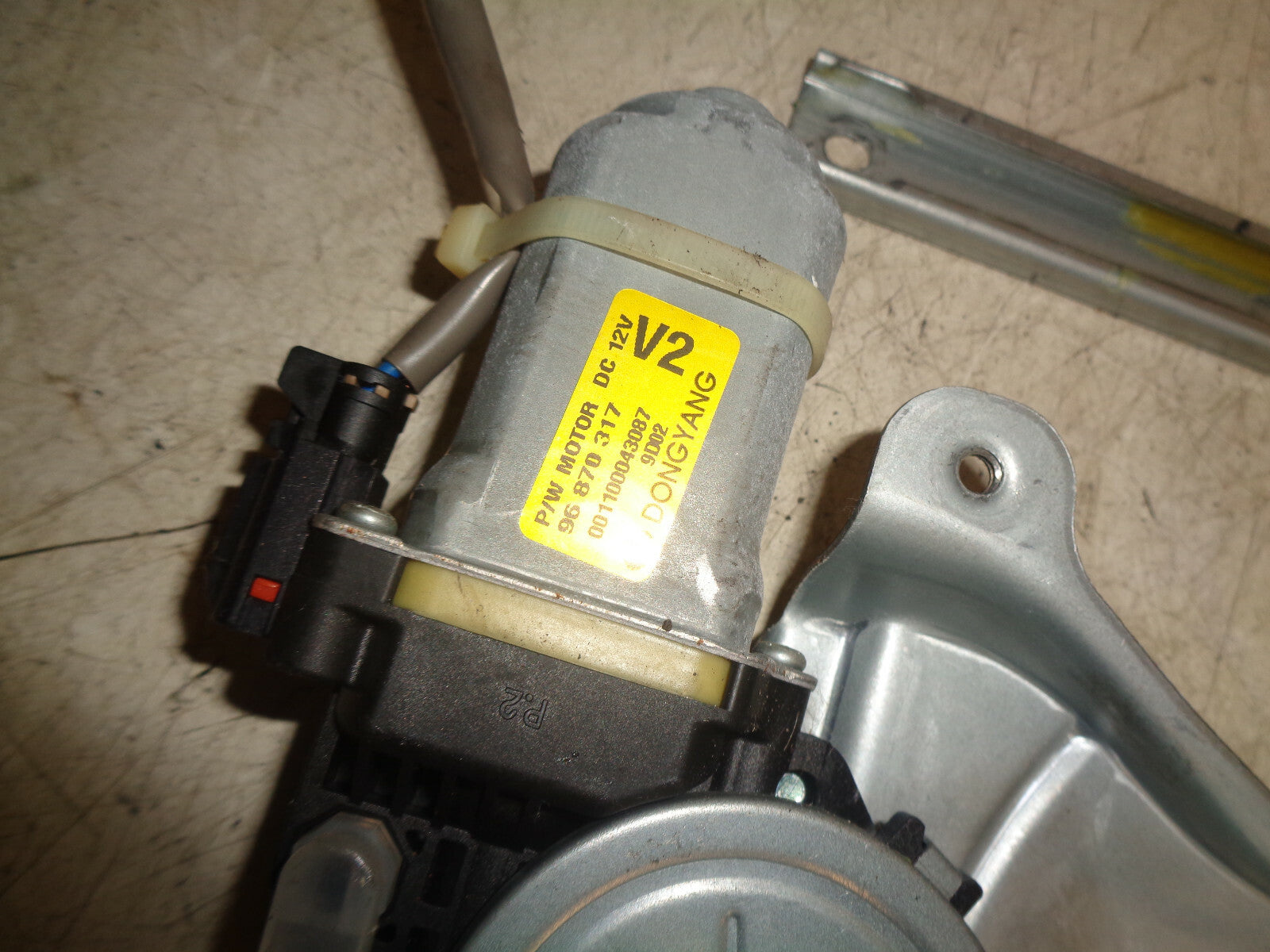 CHEVROLET AVEO 2009 OSF DRIVER SIDE FRONT WINDOW REGULATOR & MOTOR 96870317