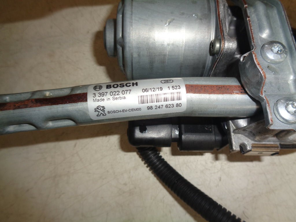 CITROEN C5 AIRCROSS 2019 FRONT WINDSCREEN WIPER MOTOR  LINKAGES 9824762380