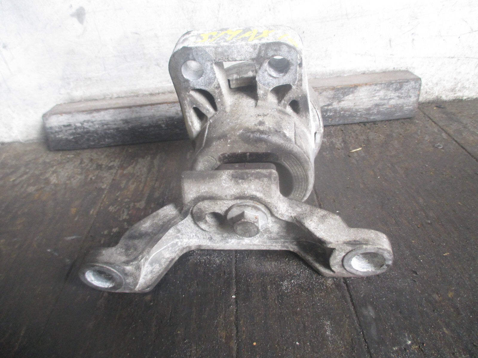 FORD GALAXY S MAX MK3 2010 2.0 TD CI ENGINE MOUNT