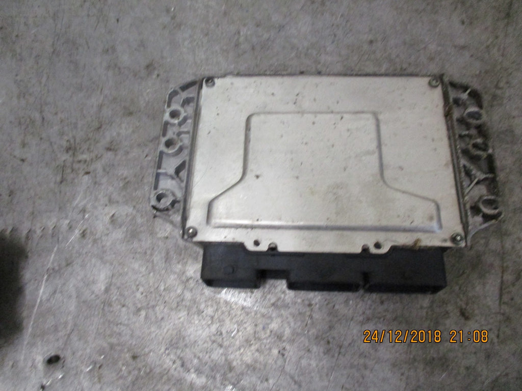 RENAULT CLIO MK3 1.4 ENGINE CONTROL UNIT ECU 8200504593