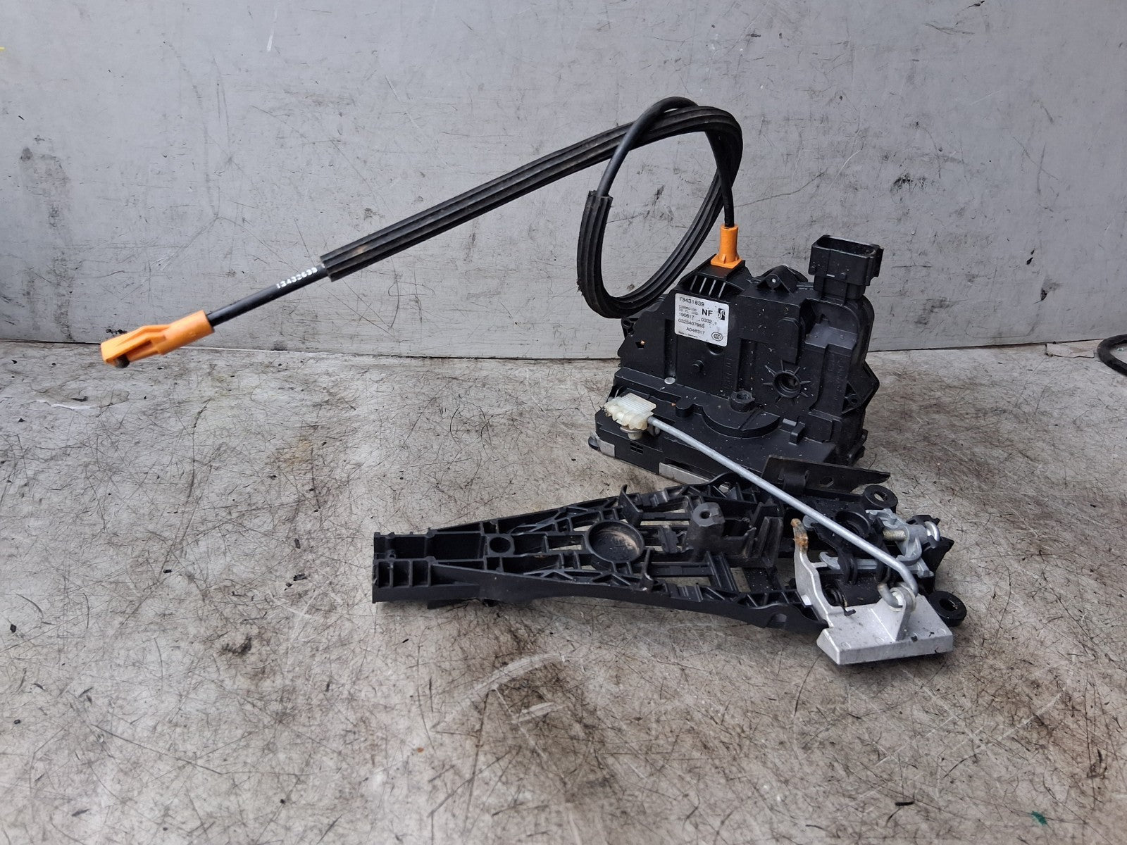 2019 VAUXHALL CORSA E 3 DOOR NS PASSENGER SIDE DOOR LOCK MECHANISM 13431839