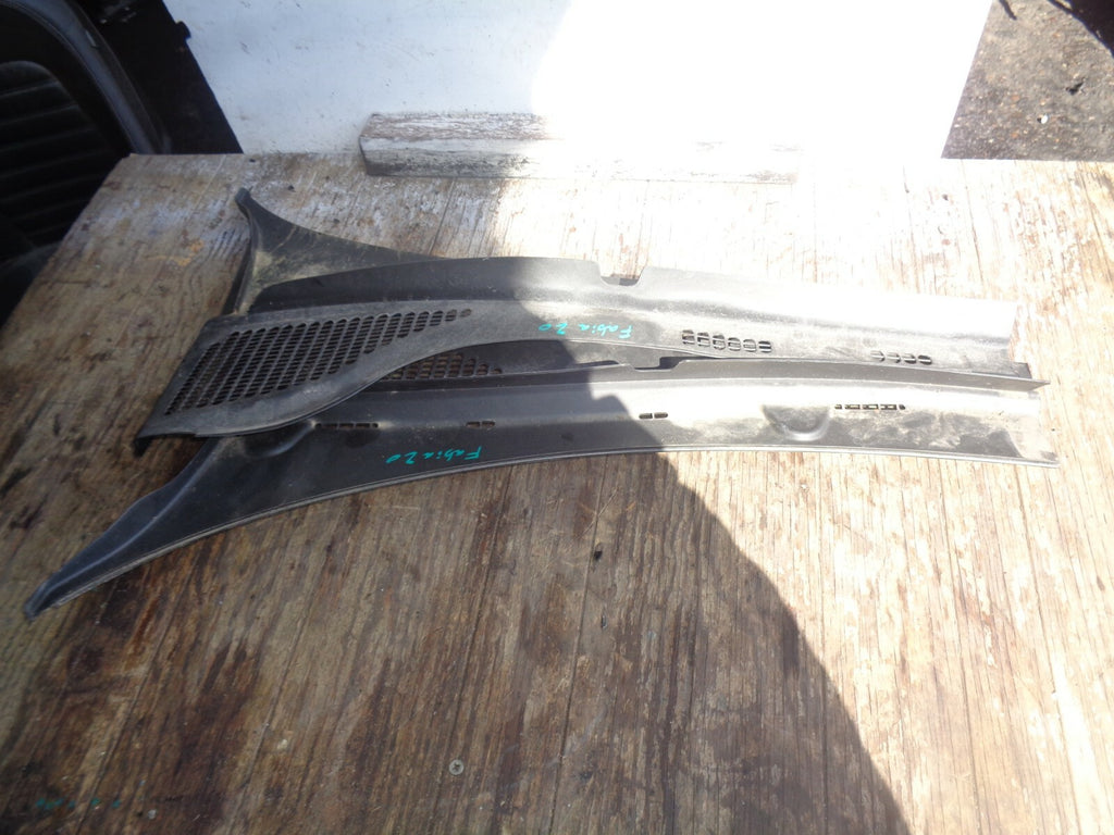 SKODA FABIA 2020 MK3 NJ FRONT WINDSCREEN SCUTTLE PANEL TRIM 6V1819415