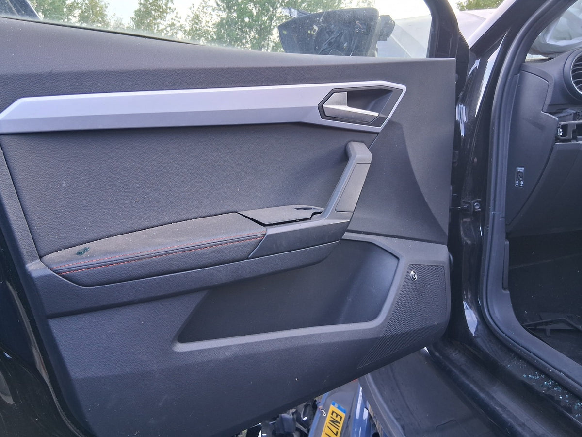 2023 SEAT IBIZA MK5 6F NSF PASSENGER SIDE FRONT LEFT DOOR CARD