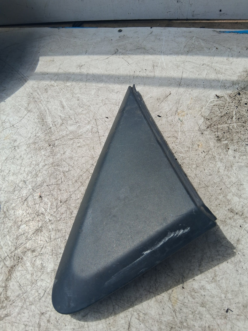 2022 MERCEDES W907 DOOR NSF PASSENGER SIDE LEFT WING MIRROR COVER A9108110000