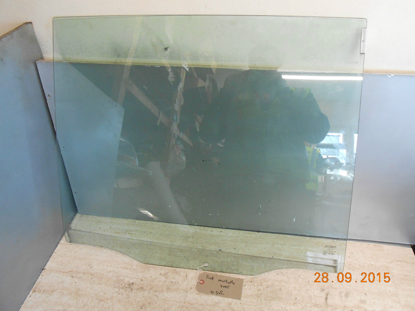 FIAT MULTIPLA 2005 OSR DRIVER SIDE REAR WINDOW GLASS