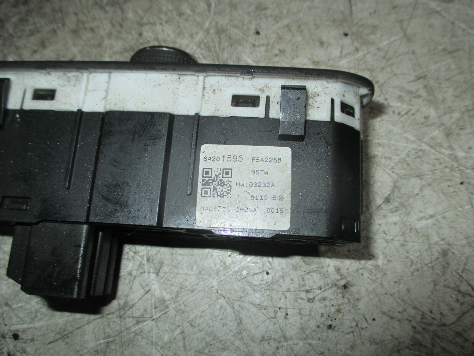 2018 VAUXHALL MOKKA X HEADLIGHT CONTROL SWITCH 84201595