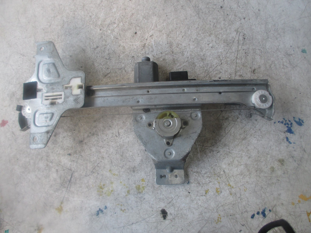 2009 CITROEN C4 NSR REAR PASSENGER SIDE DOOR WINDOW MOTOR REGULATOR 9672118780