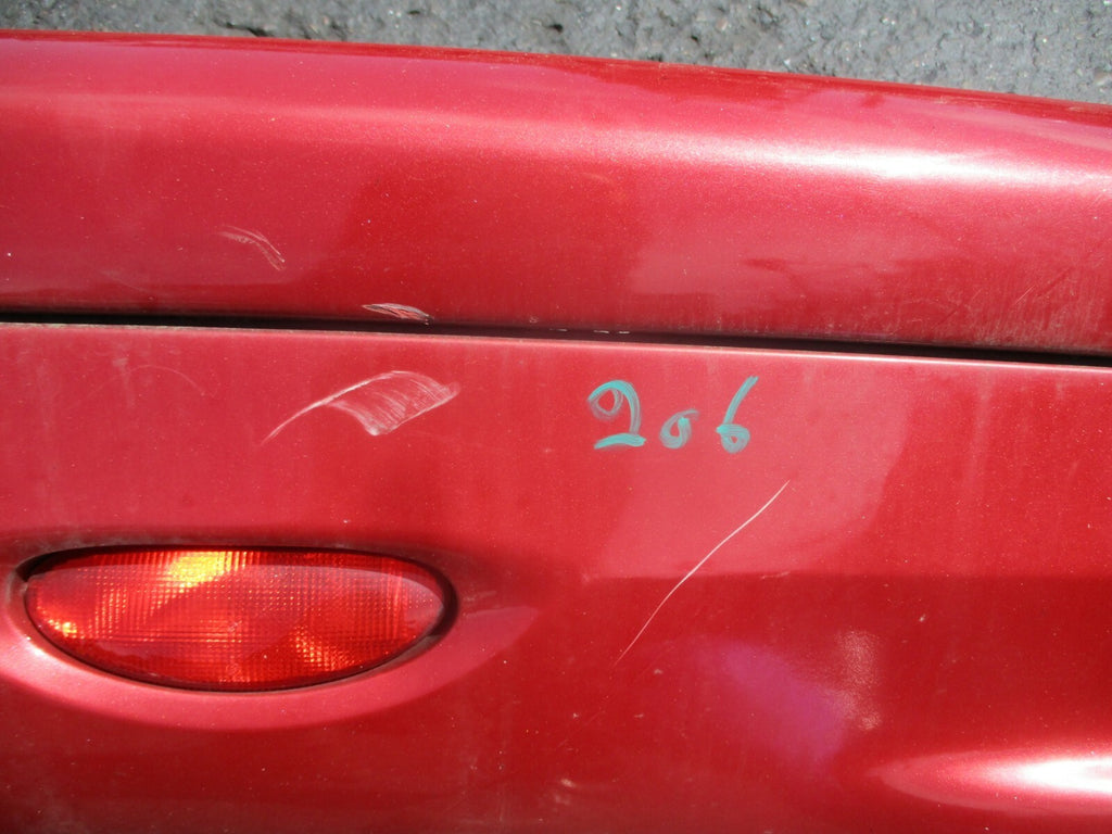PEUGEOT 206 2007 COMPLETE REAR BACK PLASTIC BUMPER WITH LIGHT IN RED