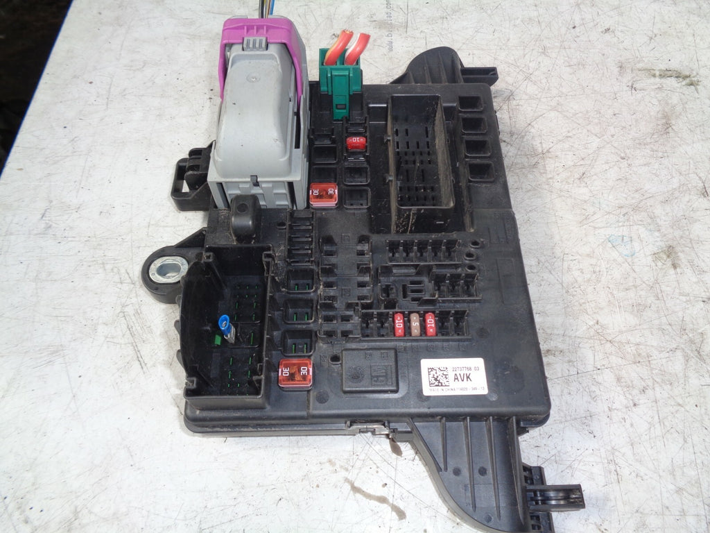 VAUXHALL INSIGNIA 2014 MK1 2.0 CDTI REAR FUSE BOX RELAY 22737768