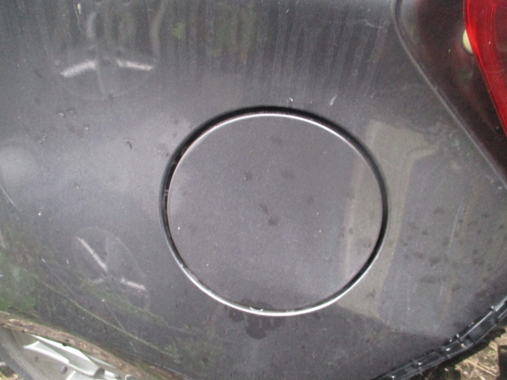 TOYOTA YARIS MK3 2018 FUEL FILLER FLAP MAGNETIC GREY METALLIC 1G3