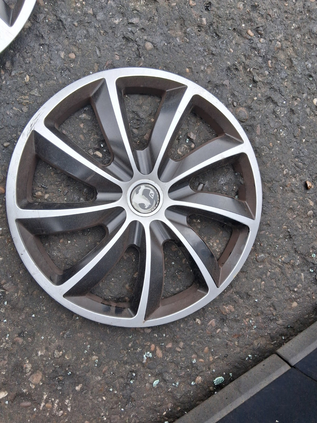 2011 VAUXHALL INSIGNIA MK1 17 INCH WHEEL TRIM HUB CAP COVER SET