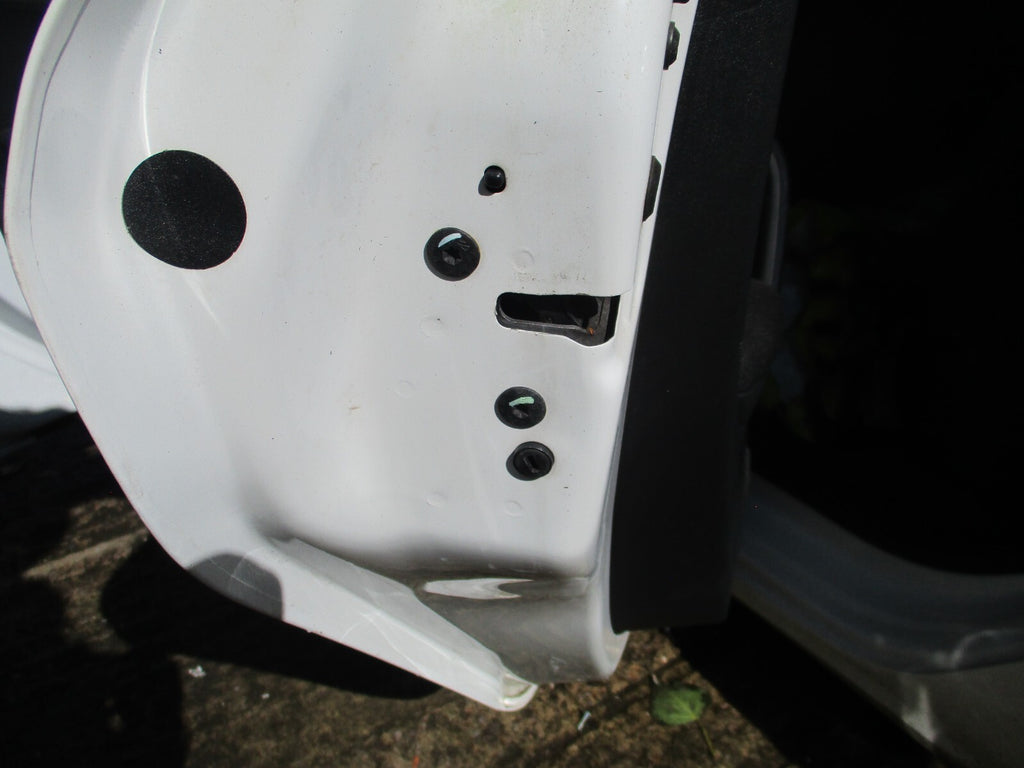 PEUGEOT 208 2017 5 DOOR NSR PASSENGER SIDE REAR COMPLETE DOOR WHITE EVL