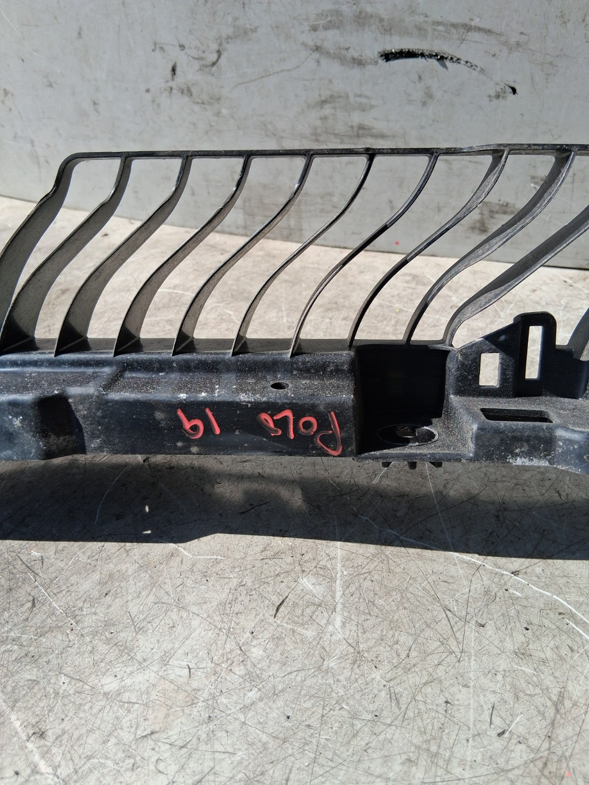 2019 VOLKSWAGEN POLO REAR BUMPER BRACKET