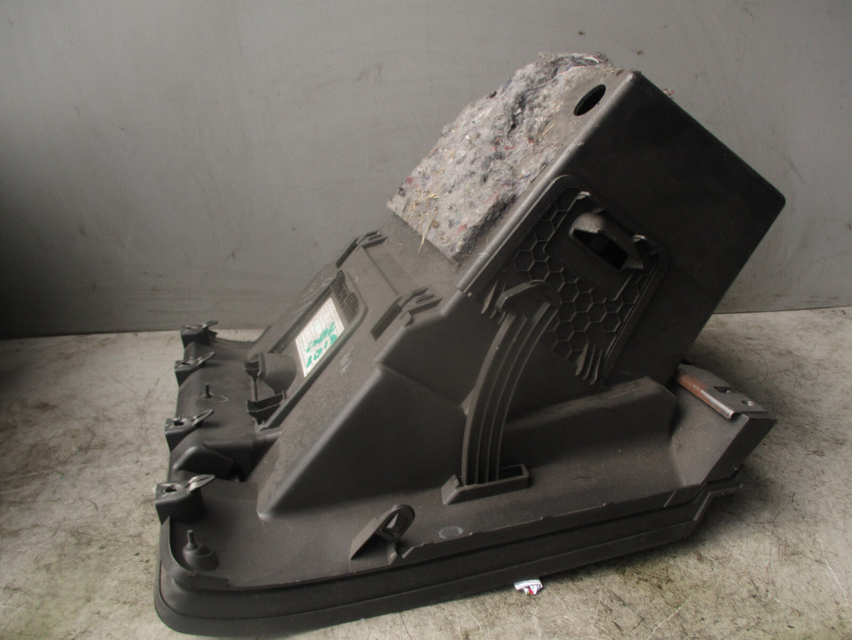 2013 NISSAN CUBE PASSENGER SIDE GLOVE BOX