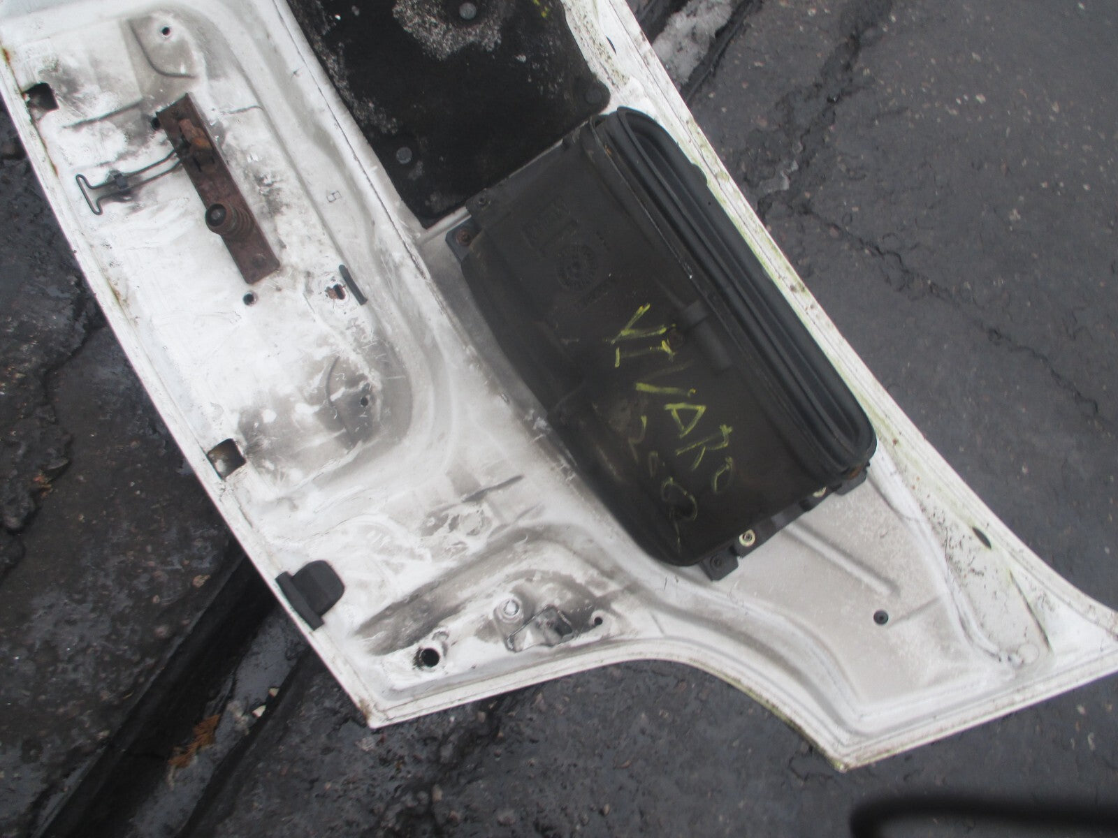 VAUXHALL VIVARO MK1 2002 FRONT BONNET HOOD WHITE