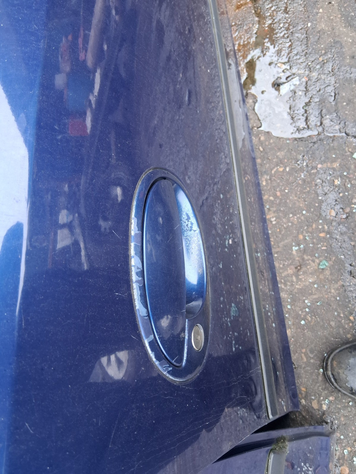 2005 VAUXHALL CORSA C OSF DRIVER SIDE FRONT RIGHT COMPLETE DOOR BLUE