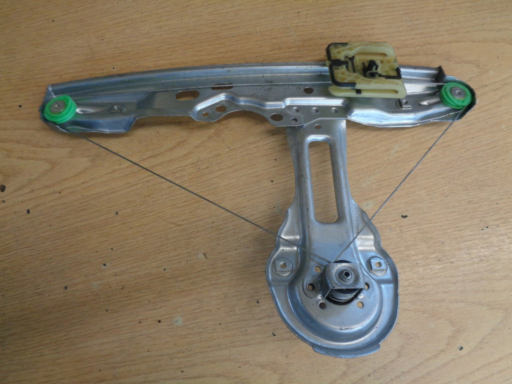 FORD FOCUS 2011-15 REAR LEFT WINDOW REGULATOR 924132