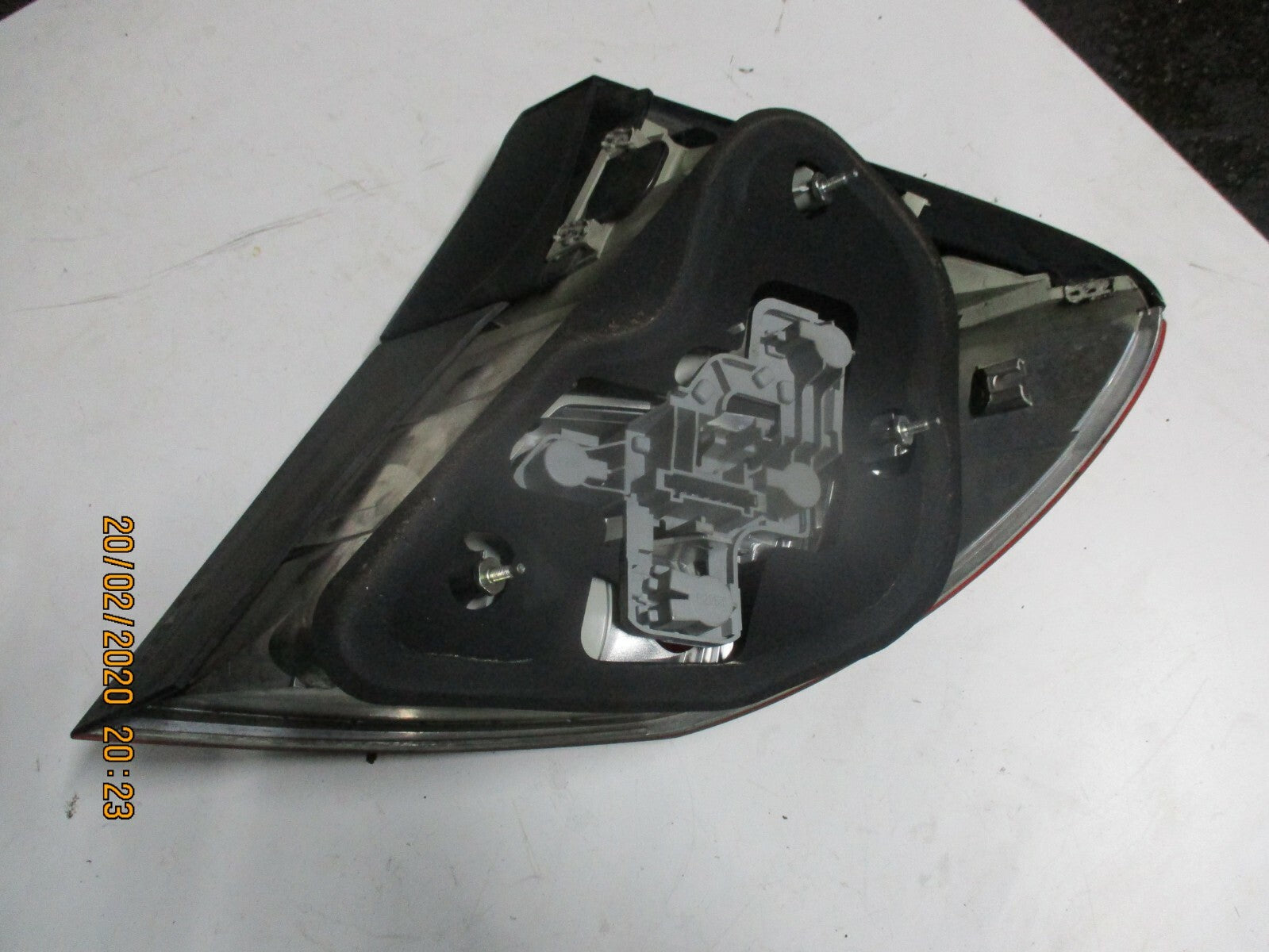 MERCEDES CLC CLASS CL203 2010 NSR PASSENGER SIDE REAR BRAKE LIGHT A2038205164KZ