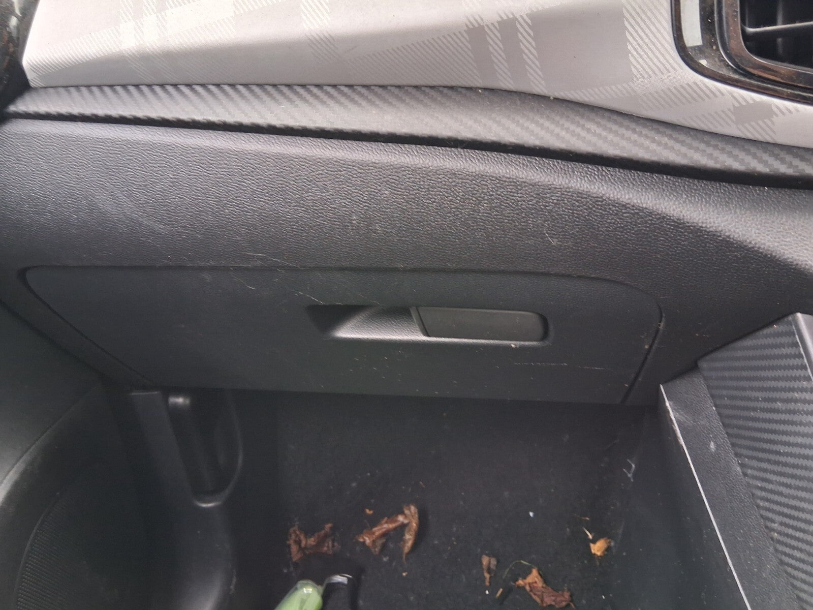 2021 MG 3 MK2 EXCLUSIVE GLOVE BOX FRONT STORAGE COMPARTMENT