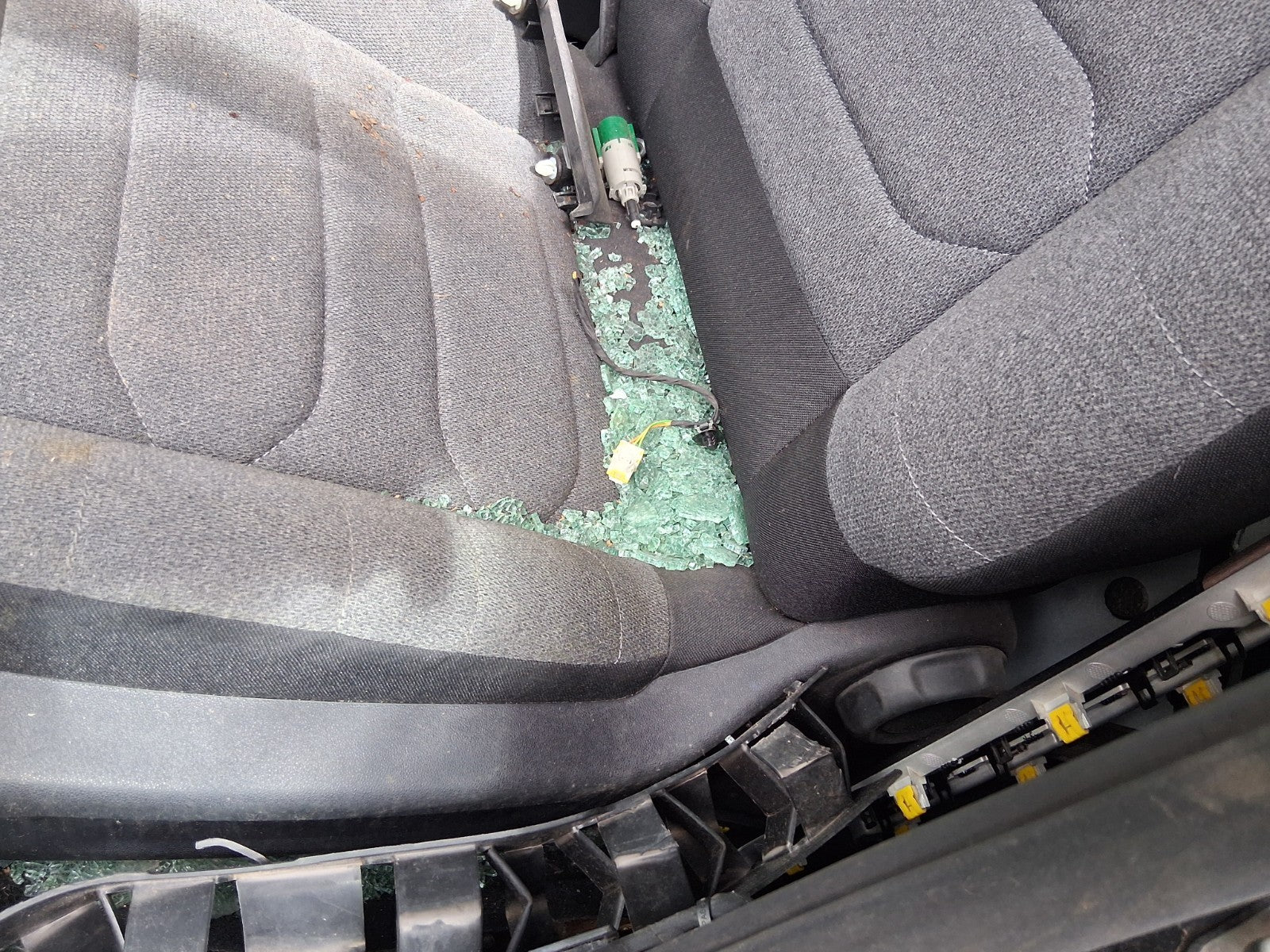 2021 CITROEN C3 MK3 NSF PASSENGER SIDE FRONT LEFT COMPLETE SEAT