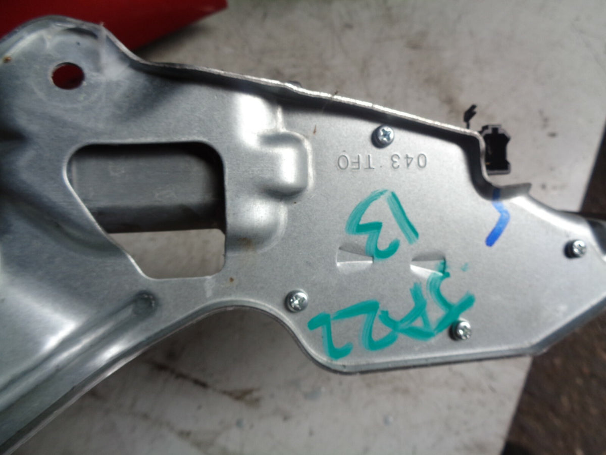 HONDA JAZZ 2013 MK3 REAR TAILGATE WINDOW GLASS WIPER MOTOR 043TF0