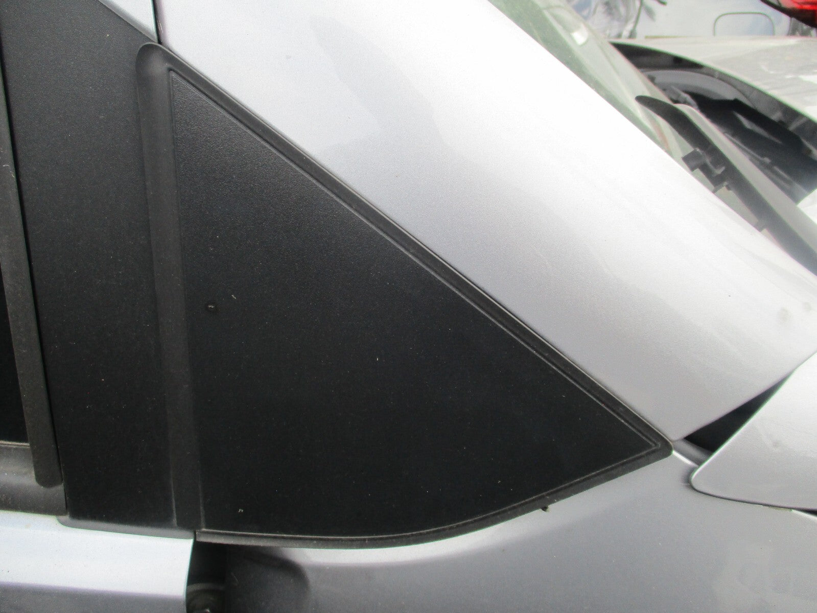 2019 VAUXHALL COMBO E MK4 OS DRIVER SIDE WING CORNER TRIM