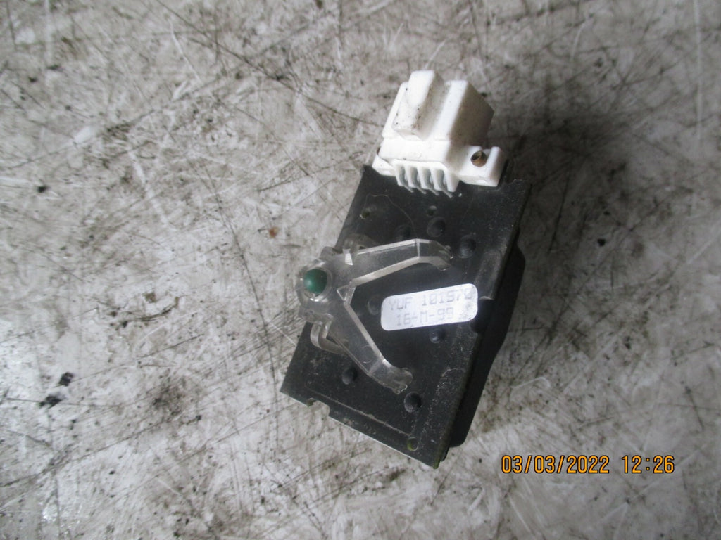 RANGE ROVER P38 1999 REAR WINDOW SWITCH YUF101570