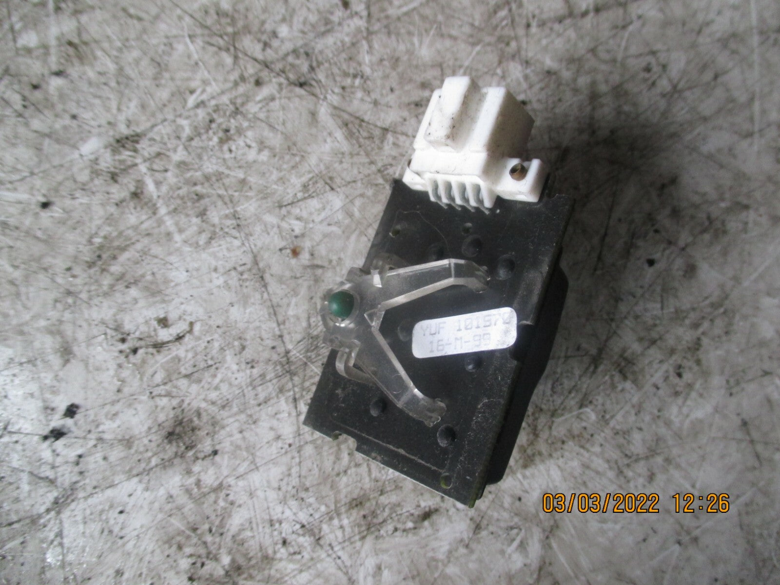 RANGE ROVER P38 1999 REAR WINDOW SWITCH YUF101570