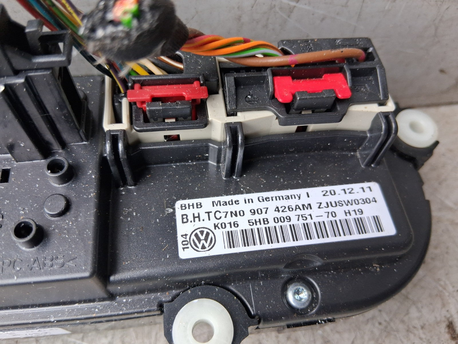 2011 VW VOLKSWAGEN GOLF MK6 AC HEATER CLIMATE CONTROL SWITCH PANEL 907426AM