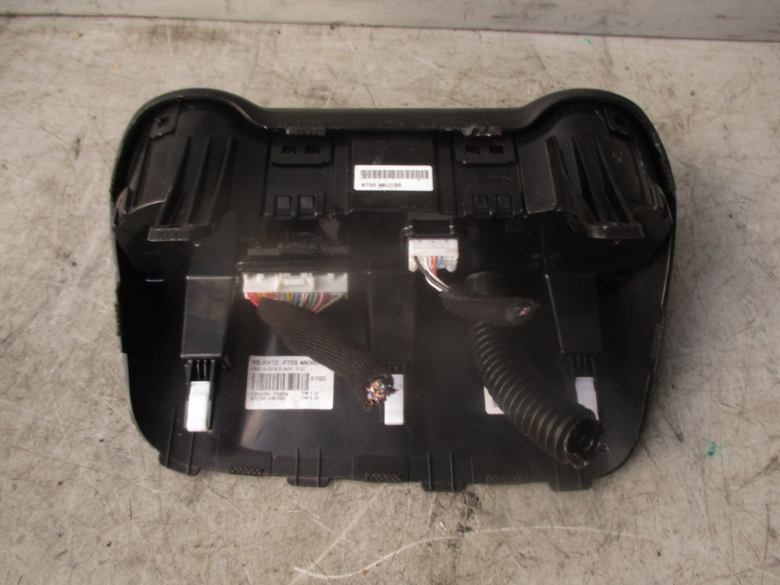 2018 KIA STONIC AC AIR CON HEATER CLIMATE CONTROL SWITCH PANEL 97250H8700