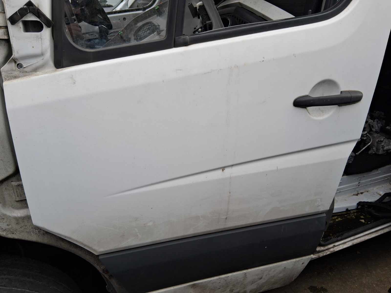 2016 MERCEDES SPRINTER MK2 W906 NSF PASSENGER SIDE FRONT LEFT BARE DOOR WHITE