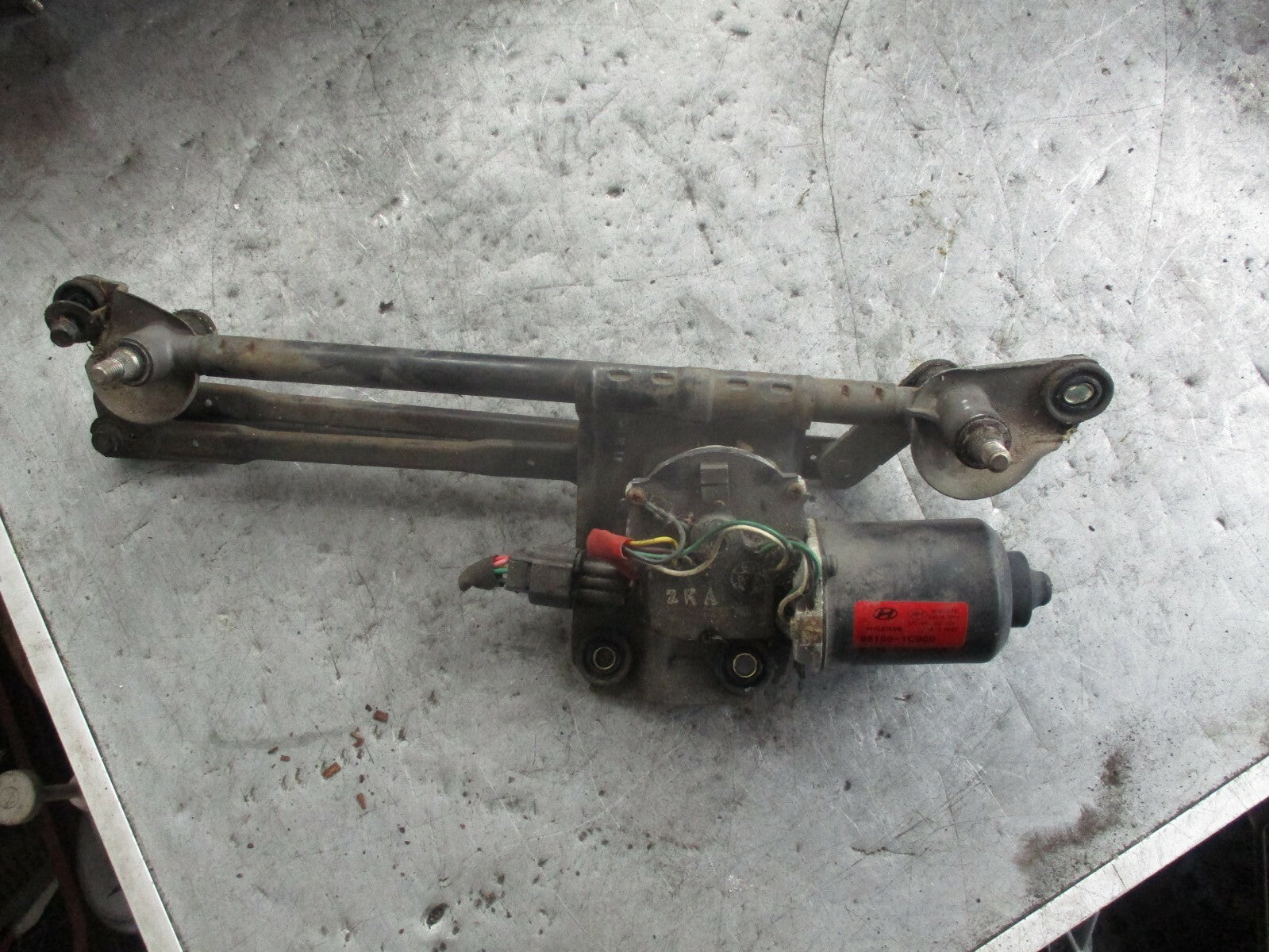 HYUNDAI GETZ WINDSCREEN WIPER MOTOR LINKAGE 981001C900
