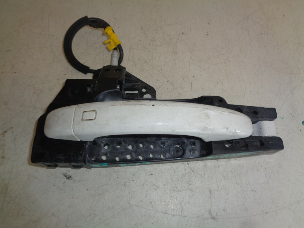 AUDI Q3 8U 2017 NSF PASSENGER SIDE FRONT EXTERIOR DOOR HANDLE 8U0837885