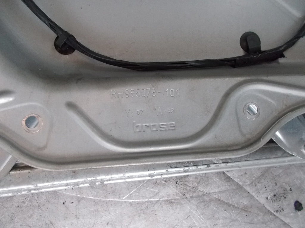 FORD C-MAX FRONT OS/ DRIVER SIDE WINDOW MOTOR REGULATOR MECHANISM 7M51R045H16A