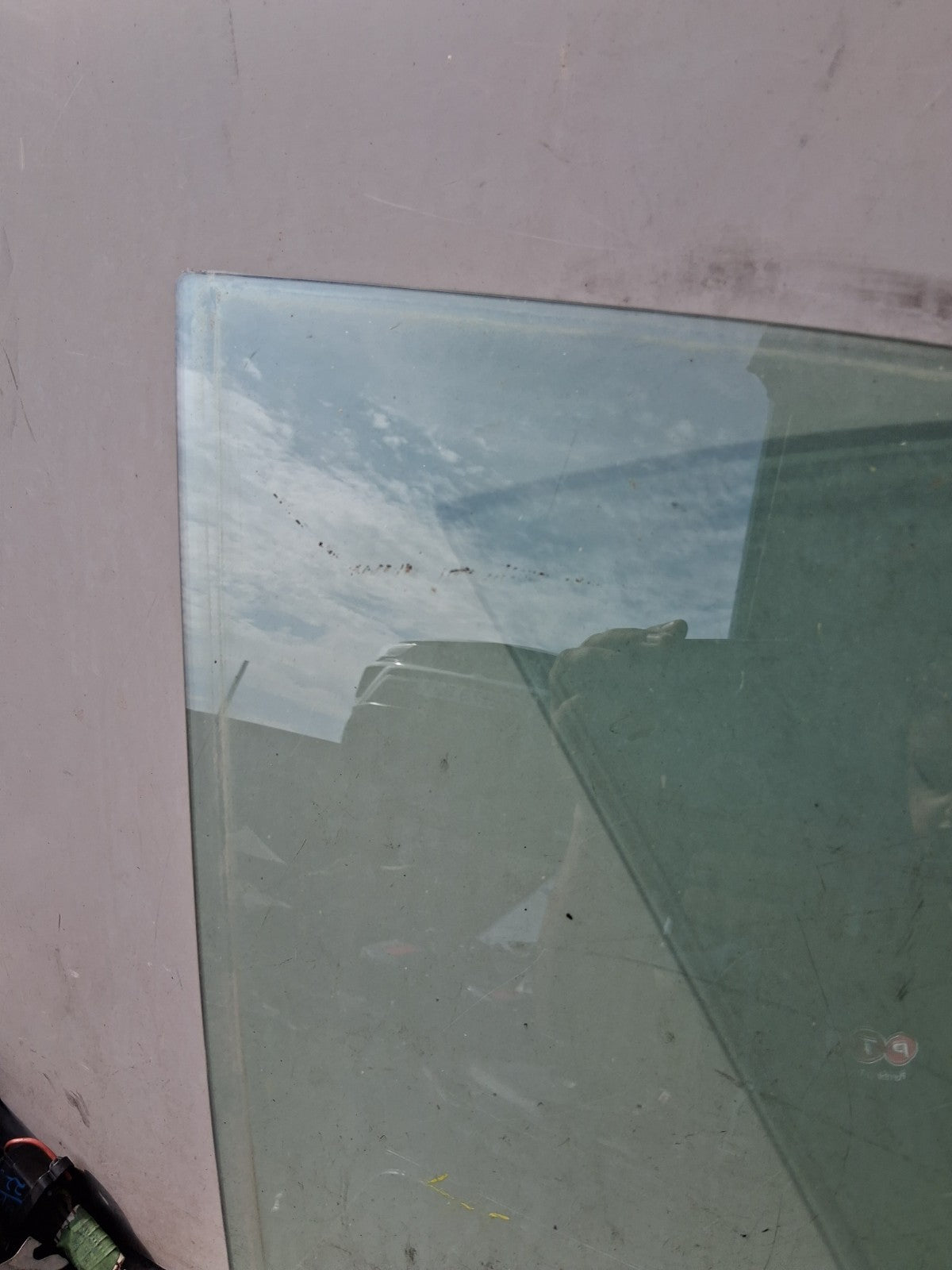 2019 PEUGEOT 5008 MK2 OSF DRIVER SIDE FRONT RIGHT WINDOW GLASS